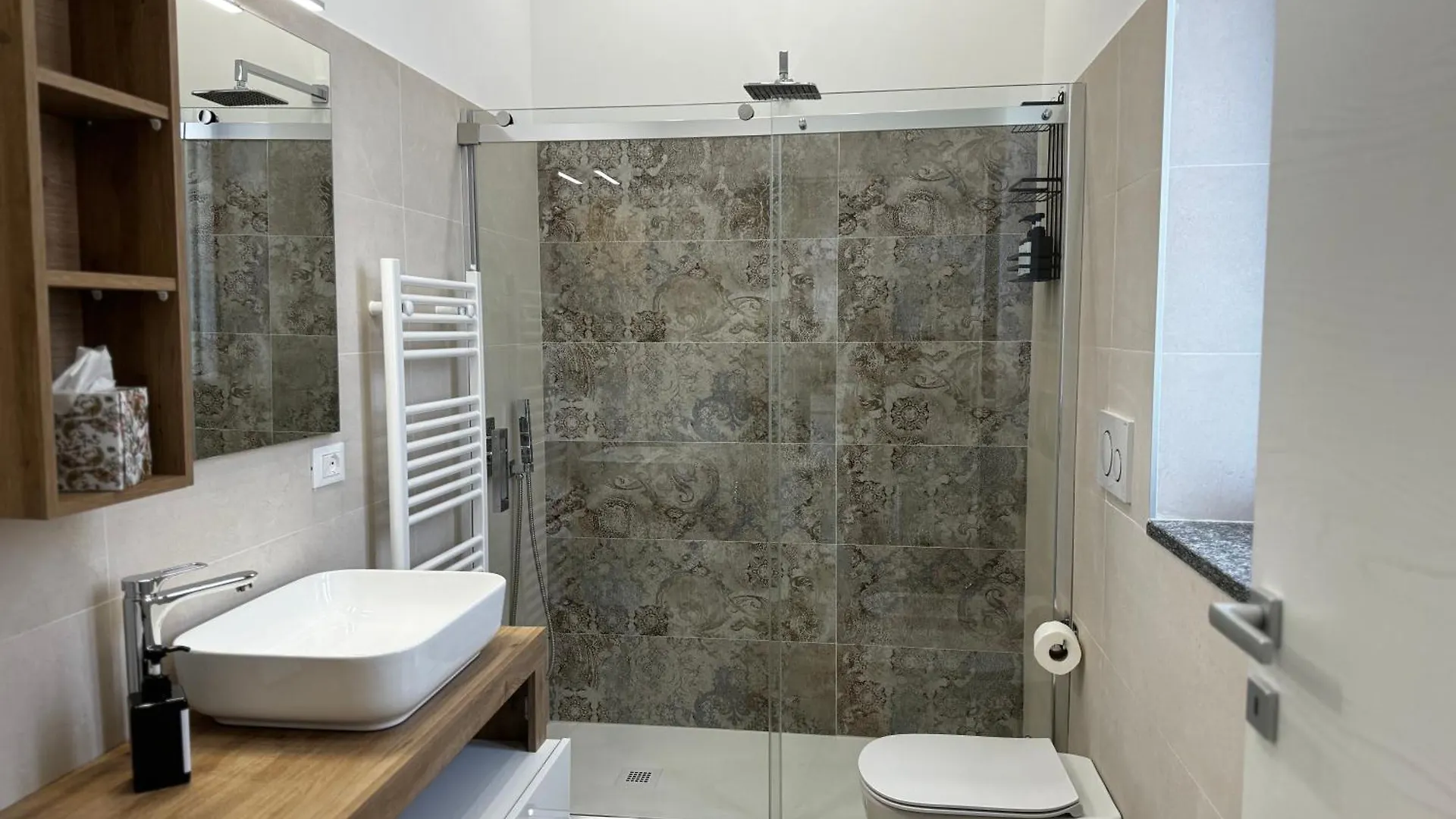Apartment Regina Milano In Rho Fiera - Appartamento Indipendente E Parcheggio Gratuito Cornaredo